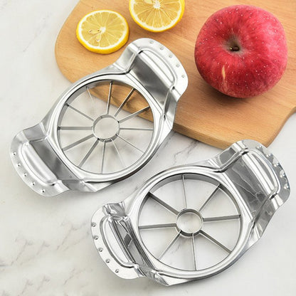 Utensile da cucina per tagliare le fette di mela e toglierne il torsolo