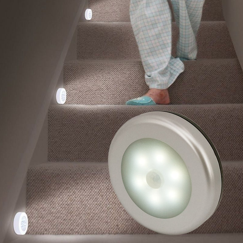 Luce con sensore di movimento LED per corridoi e scale