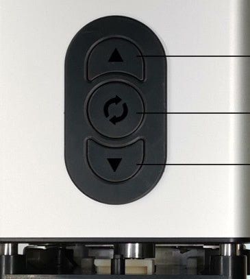 Gadget cucina elettrico in funzione - preparazione patatine veloce